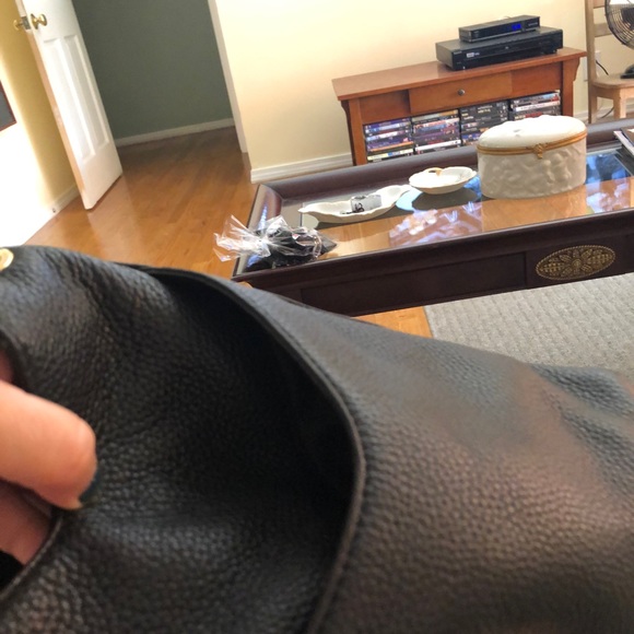 Michael Kors Black pebbled leather purse, lovely condition. Used gently. - Picture 4 of 12